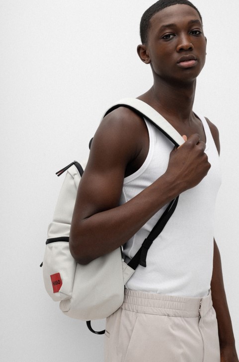 Σακίδιο πλάτης Hugo Boss από ανακυκλωμένο νάιλον με ετικέτα με κόκκινο λογότυπο λευκό
