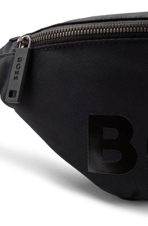 Hugo Boss μαύρη τσάντα ζώνης από ανακυκλωμένο νάιλον με τονικό λογότυπο
